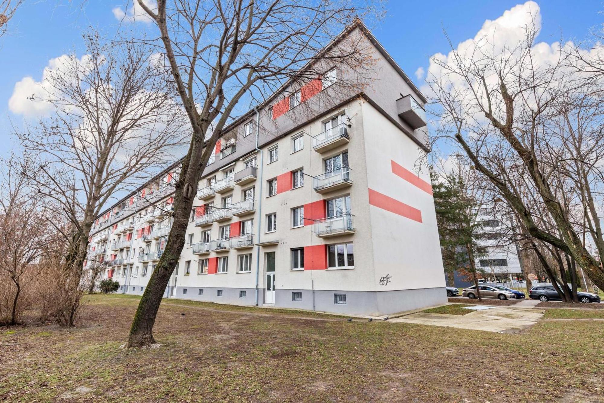Klimatizovany Self Check-In Apartman Ruzinov ブラチスラヴァ エクステリア 写真